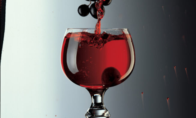 Inertización y desoxigenación del vino en el vaciado de barricas y trasiego al depósito de almacenamiento en trenes de lavado