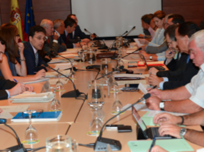 Primeras declaraciones del sector vitivinícola ante la destilación de crisis