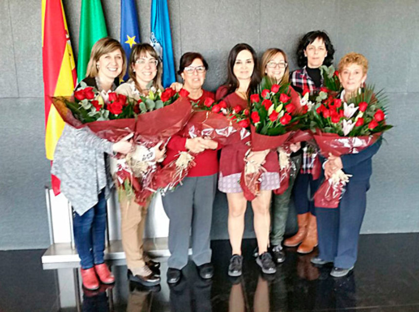 Pieralisi con las mujeres trabajadoras