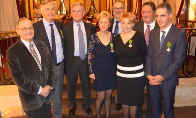 La Republica Francesa distingue a las Mujeres del Vino La Republica Francesa distingue a las Mujeres del Vino