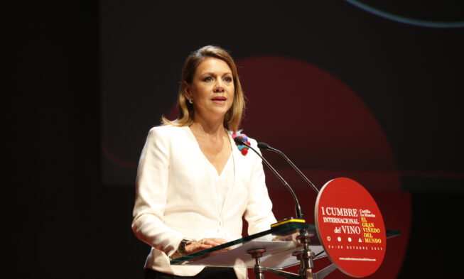 Cospedal: “La calidad debe ser la divisa de los vinos de Castilla-La Mancha”