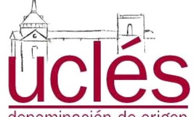 VINOS DE UCLÉS APOYA LA EXPOSICIÓN “LIGERO DE EQUIPAJE” DE CESAR CORPA