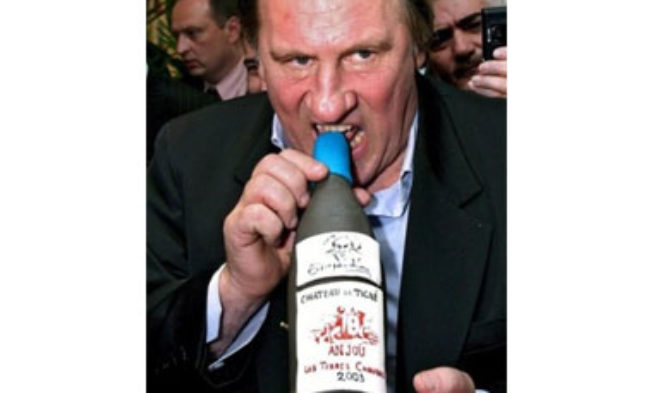 Depardieu abre una vinoteca en París para atraer clientes chinos