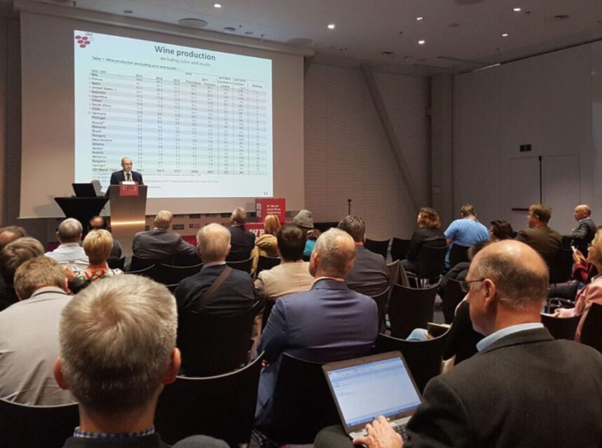El vino a granel supone un 38% del vino exportado a nivel mundial El vino a granel supone un 38% del vino exportado a nivel mundial