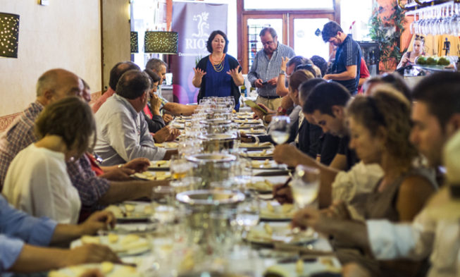 Vinos blancos de Rioja y quesos valencianos