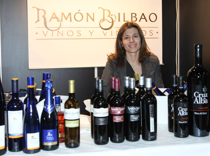 Ramón Bilbao inaugura el Centro del Vino de Enofusión con una cata sobre “La Vuelta de los Grandes Reservas”
