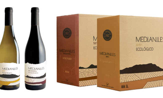 Vino ecológico Medianiles: etiquetas de pulpa de uva y bag-in-box de cartón reciclado