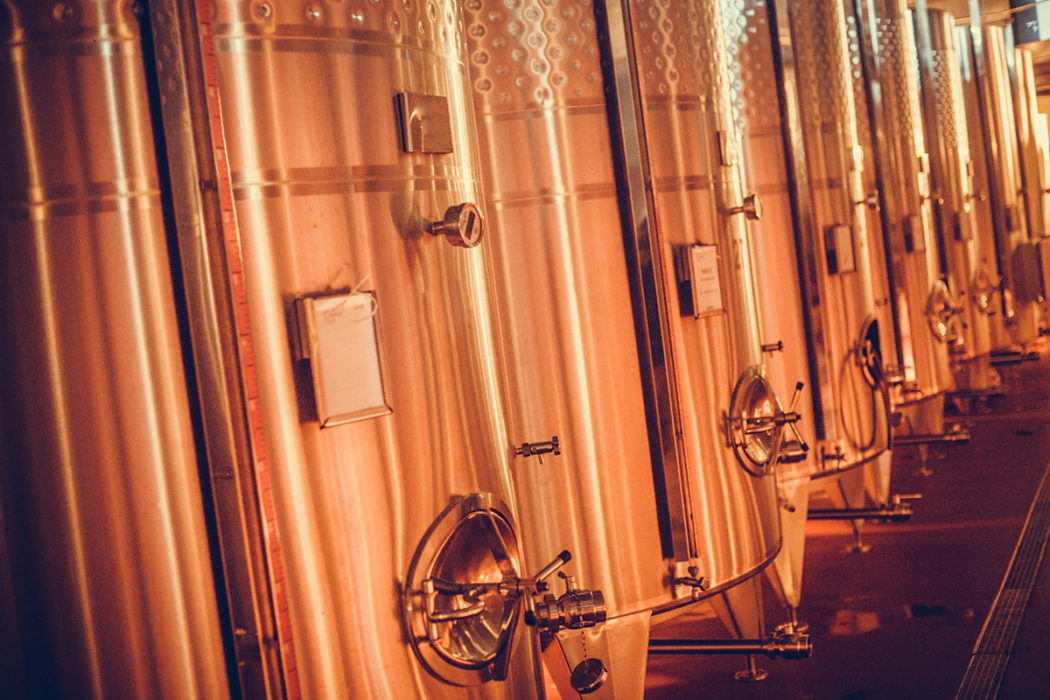 Aromas durante la fermentación maloláctica: depósitos de acero vs barricas