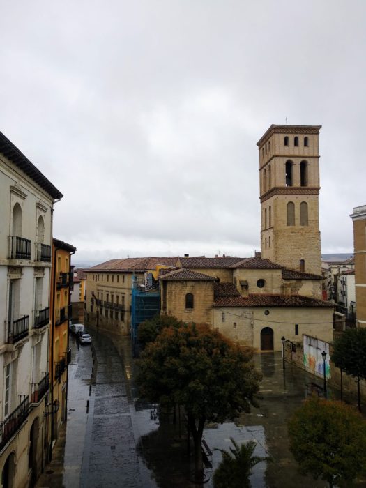 Iglesia de San Bartolomé, primeras nieves marzo Rioja