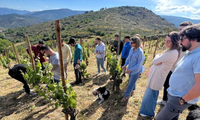 Rafael Palacios abre las puertas de su bodega en Valdeorras