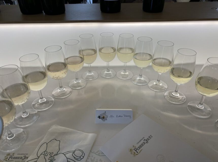 Catando los «vins clairs» de Mumm y Perrier-Jouët
