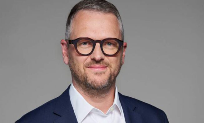 Frank Schindler toma las riendas de ProWein: «Pasos audaces» para defender el trono frente al auge de Wine Paris