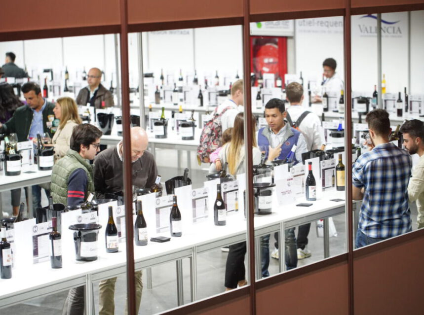 El Túnel del Vino de Gastrónoma, una inmersión sensorial entre 160 referencias únicas