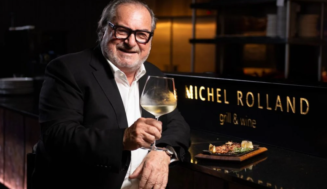 Michel Rolland, el “flying winemaker” que revolucionó el vino