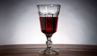 El cáliz de la historia: el vino en la fe católica, después de la visita del papa LeonXIV