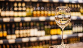 Los aranceles y las modas antialcohol hunden el mercado norteamericano